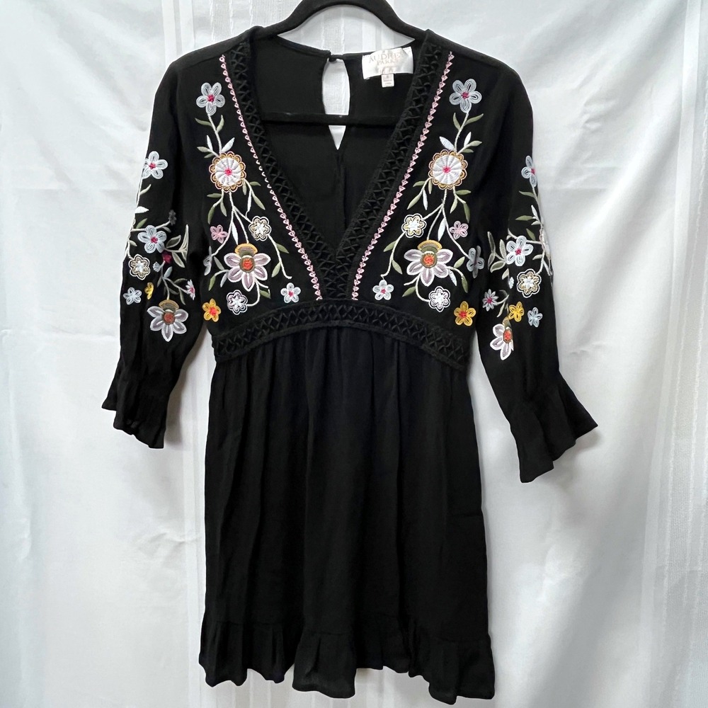 Audrey Parks Francesca Black Floral Embroidered Boho Mini‎ Dress Babydoll Small